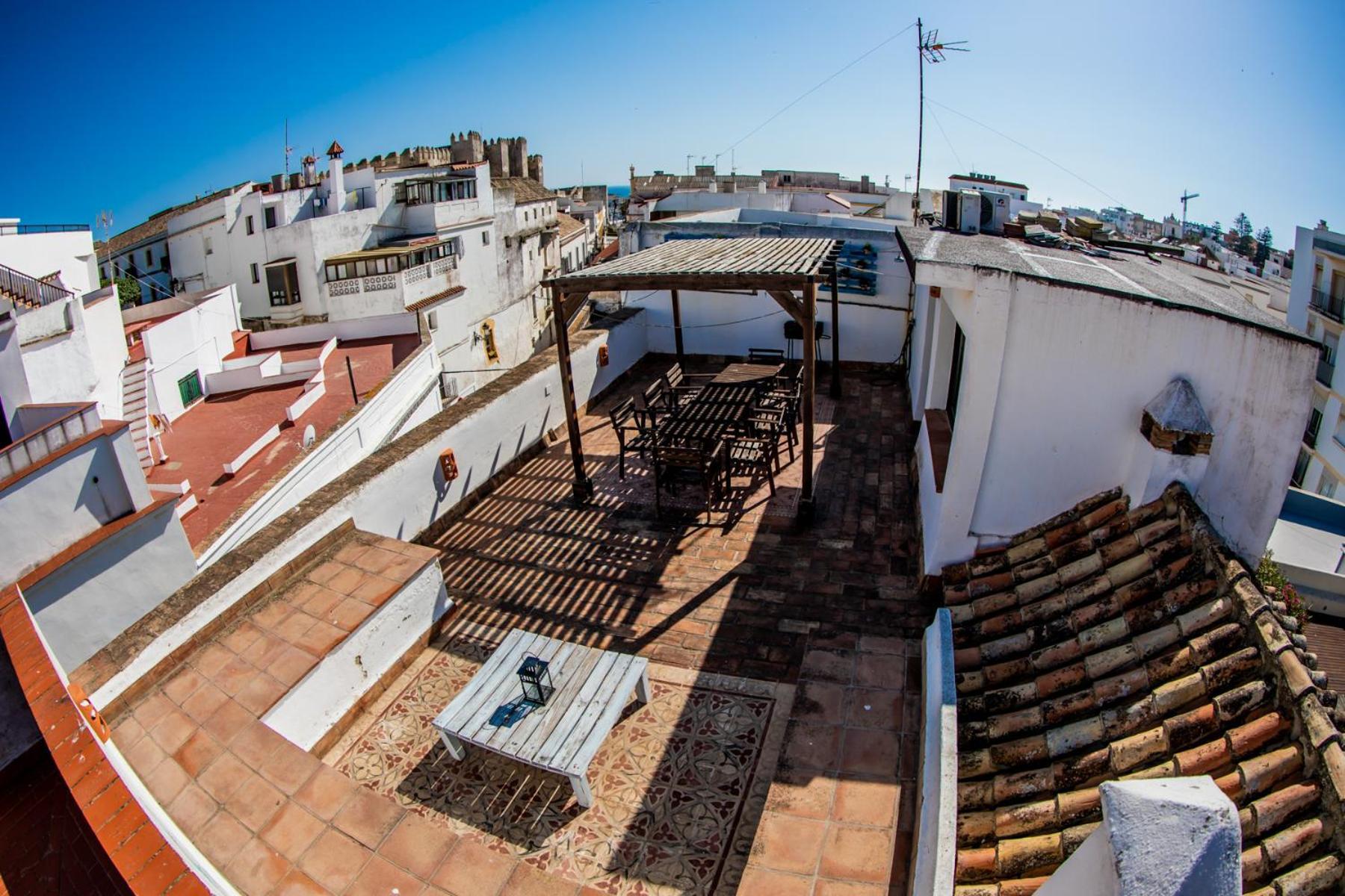 Edificio Reformado Con 2 Pisos En Tarifa Centro Appartement Buitenkant foto
